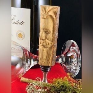🍾 Hand carved stainless steel wine bottle stopper wood sculpture ‘mountain man’